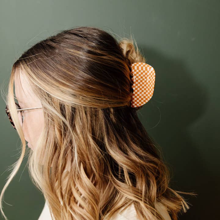 Shop Andi – wholesale Hair clip – Women’s – Orange Checkered Claw Clip2