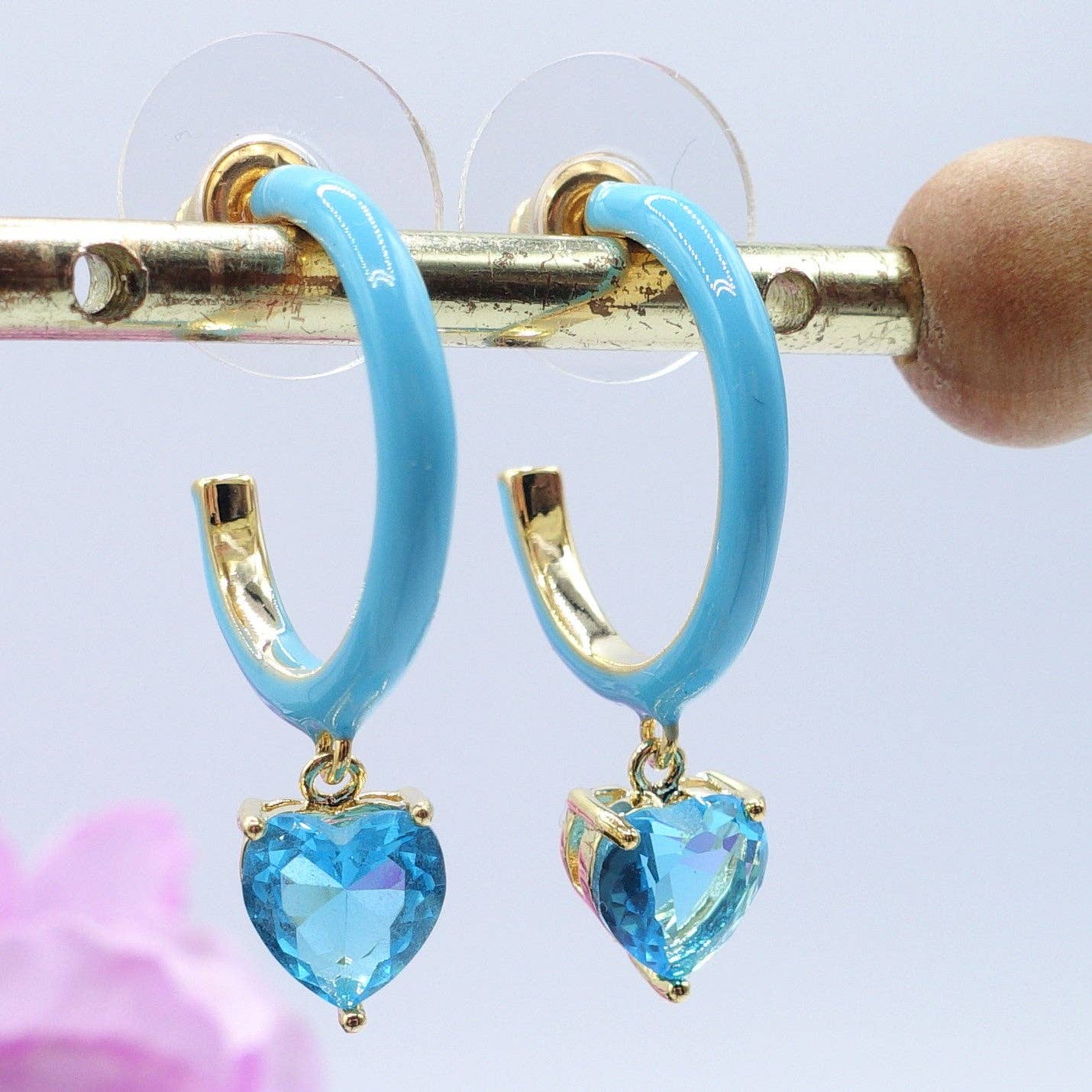 Daemon srls - Wholesale Hoop Earrings - CHERIE FLUO - HOOPS - PAIO orecchini a cerchio smaltati con cubic zirconia a forma di cuore16