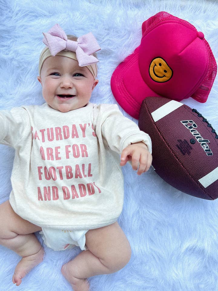 Camicia per bambini Game Day | Il sabato guardiamo il calcio con papà | Abbigliamento autunnale per bambina | Maglione oversize per neonati | Maglione autunnale per bambini per la vendita all'ingrosso da parte di Little Mama Made It