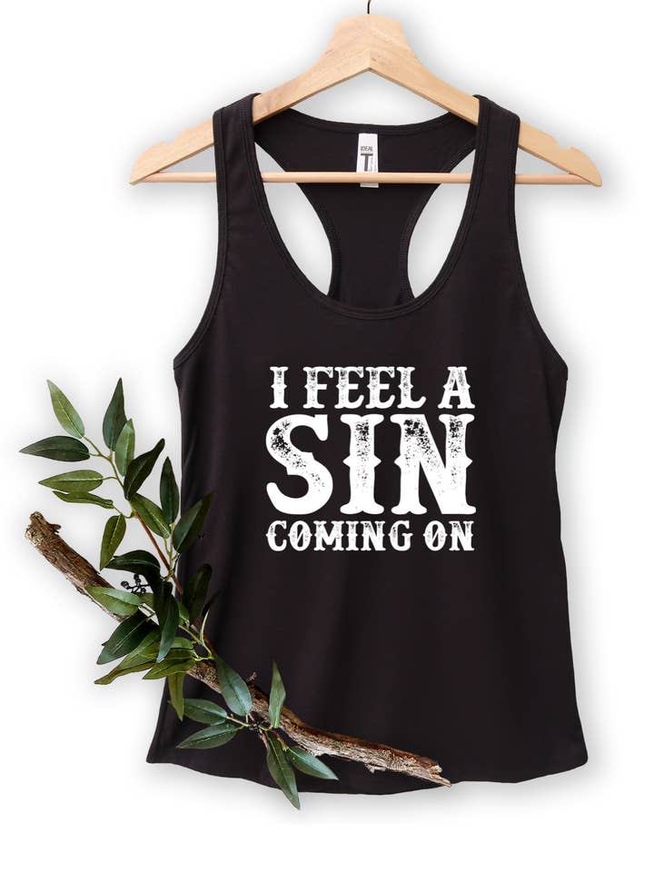 Serendipity Tees – Großhandel Tanktop – Damen – Schwarzer Racerback Tank0