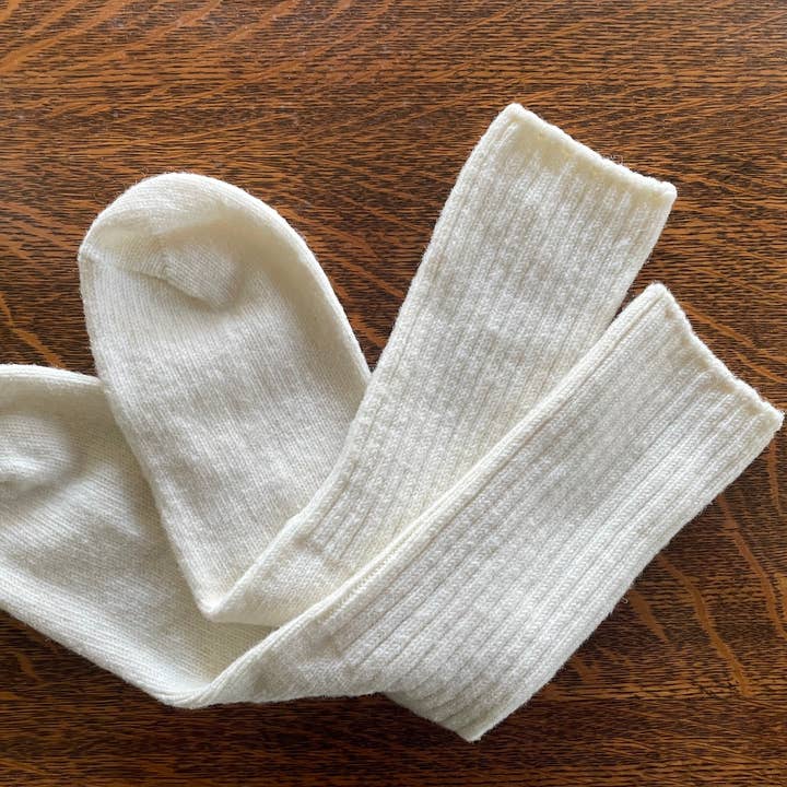 Lesley Darling Fiber - Wholesale Socks - Unisex - Naturally Dyed Wool Socks4