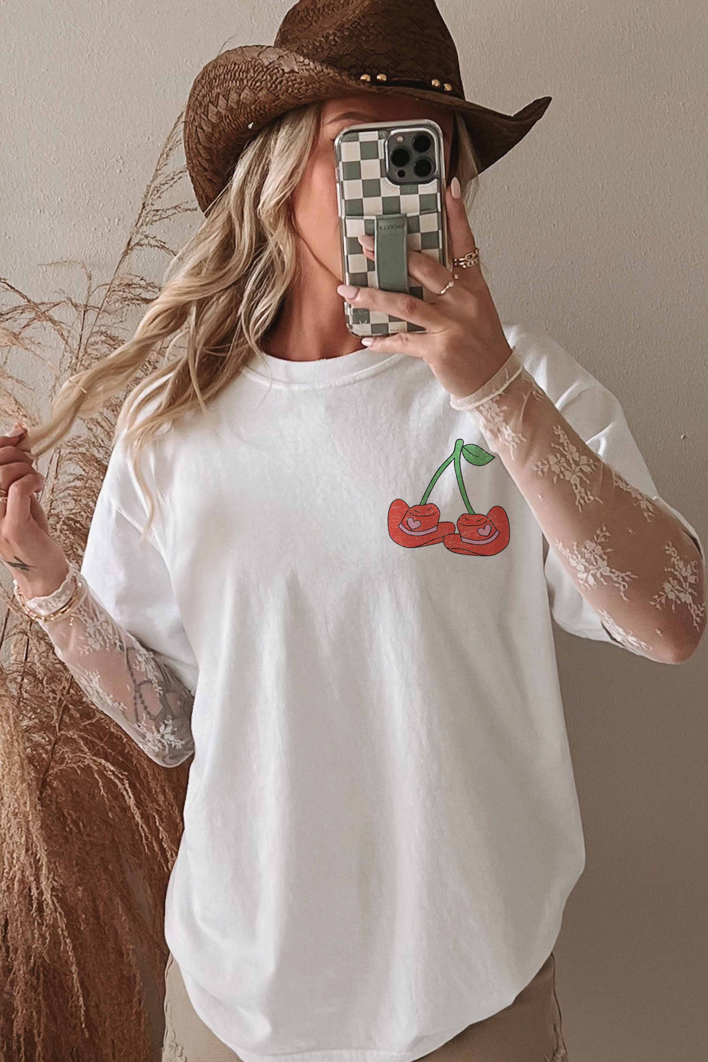 GOOD DAY STREET - Wholesale T-shirt met print - Dames - GOOD DAY STREET oversized t-shirt met kersen en cowgirl hoeden4