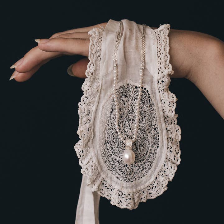 Collier en argent inspiré de la dentelle avec perles X Rijksmuseum pour la vente par Hester Zagt Sieraden