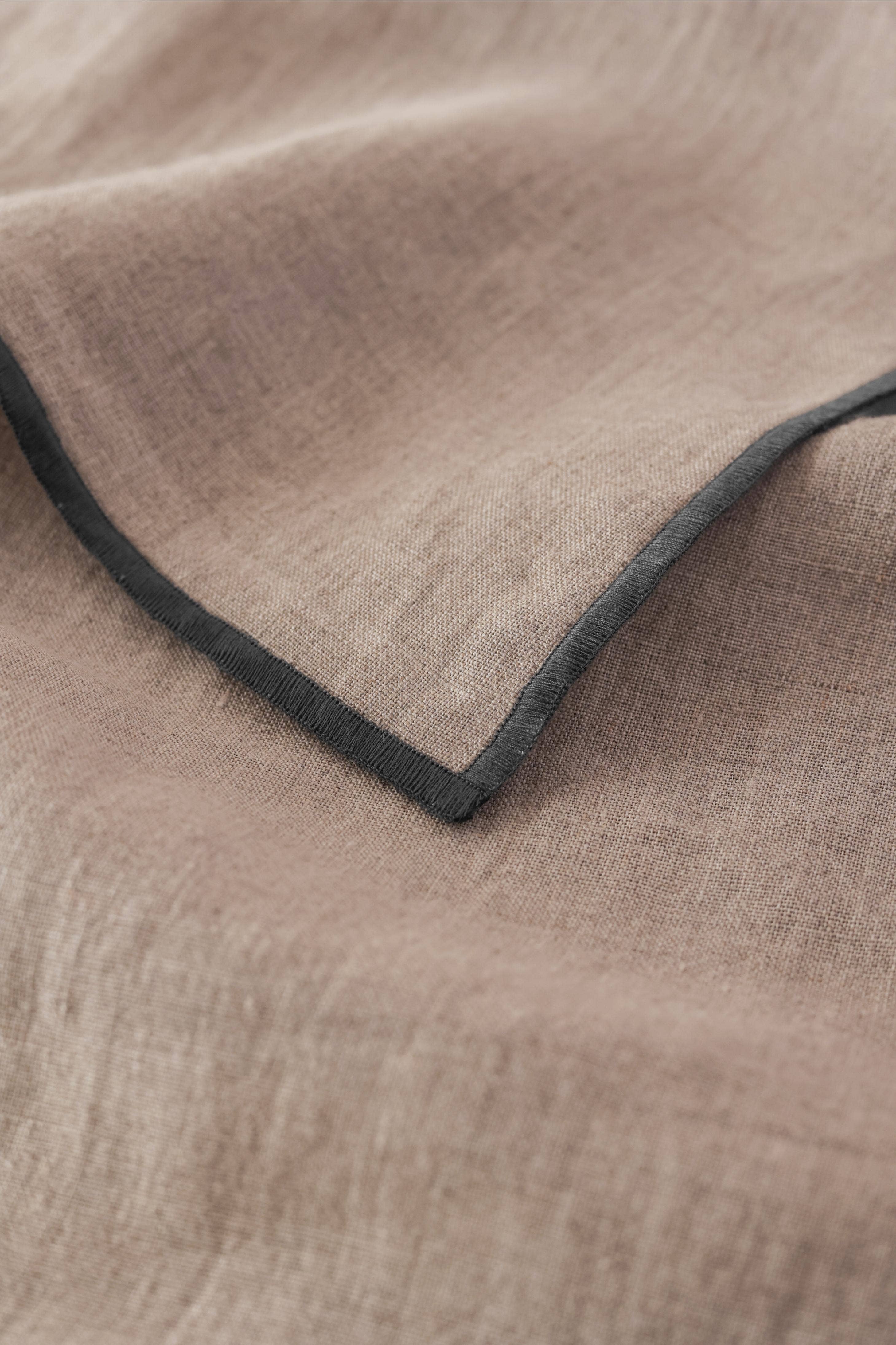 Live Linen - Wholesale Table Runner - Grey Needle Linen Table Runner – Premium10