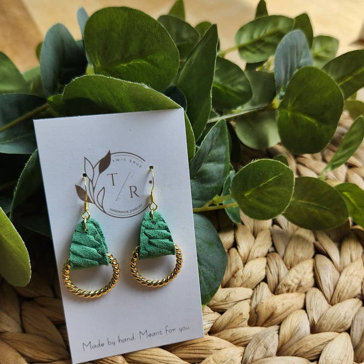 Twig & Rue boutique - Wholesale Dangle Earrings - Nora| Genuine leather loops3