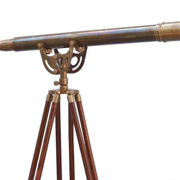 Télescope Anchormaster en laiton antique 65" pour la vente par Hampton Nautical