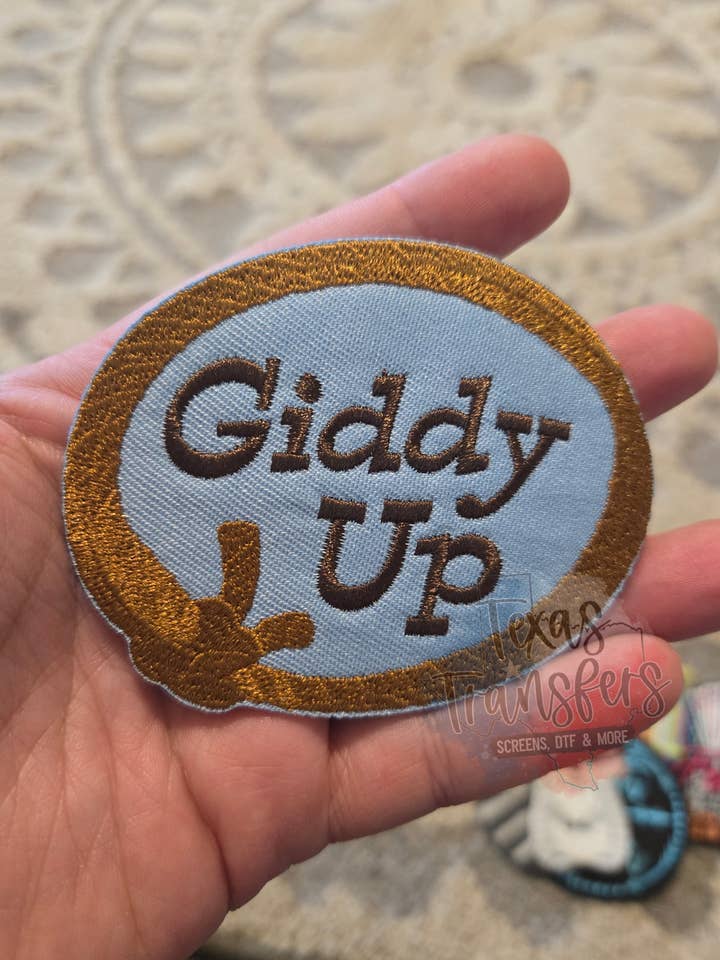 Toppa termoadesiva "Giddy Up" per la vendita all'ingrosso da parte di Texas Transfers