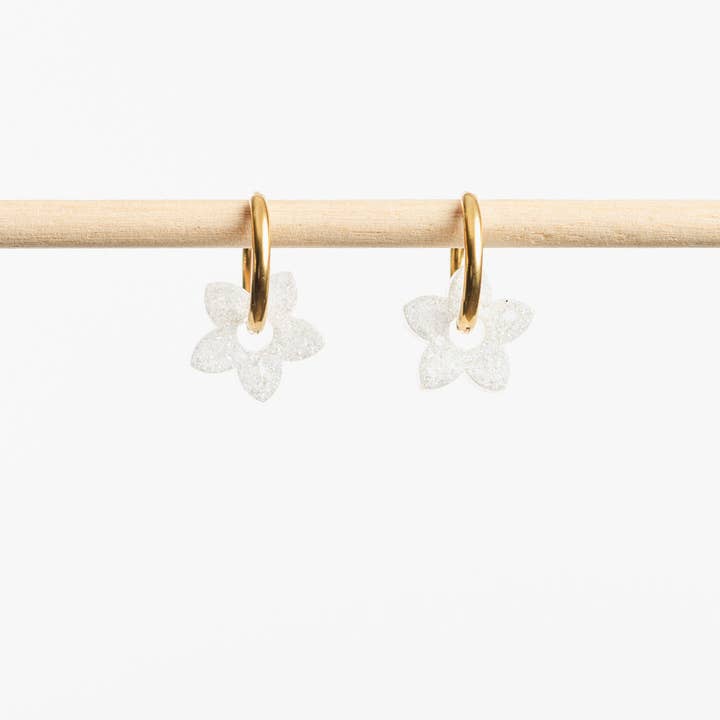 Les Nicolettes - Wholesale Hoop Earrings - Ivory Mini Tiaré Creoles1