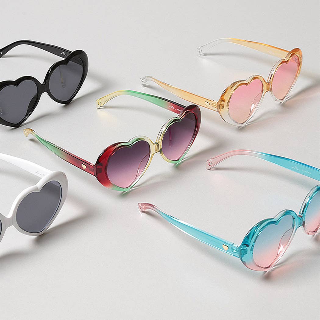 12 COULEURS ASSORTIES Lunettes de soleil à monture en forme de cœur en vente sur Faire4