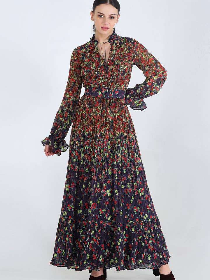 Georgette Placement Maxi Placement Maxi mit Blumen, digital bedruckt, lila für den Großhandel von Pinnacle By Shruti Sancheti