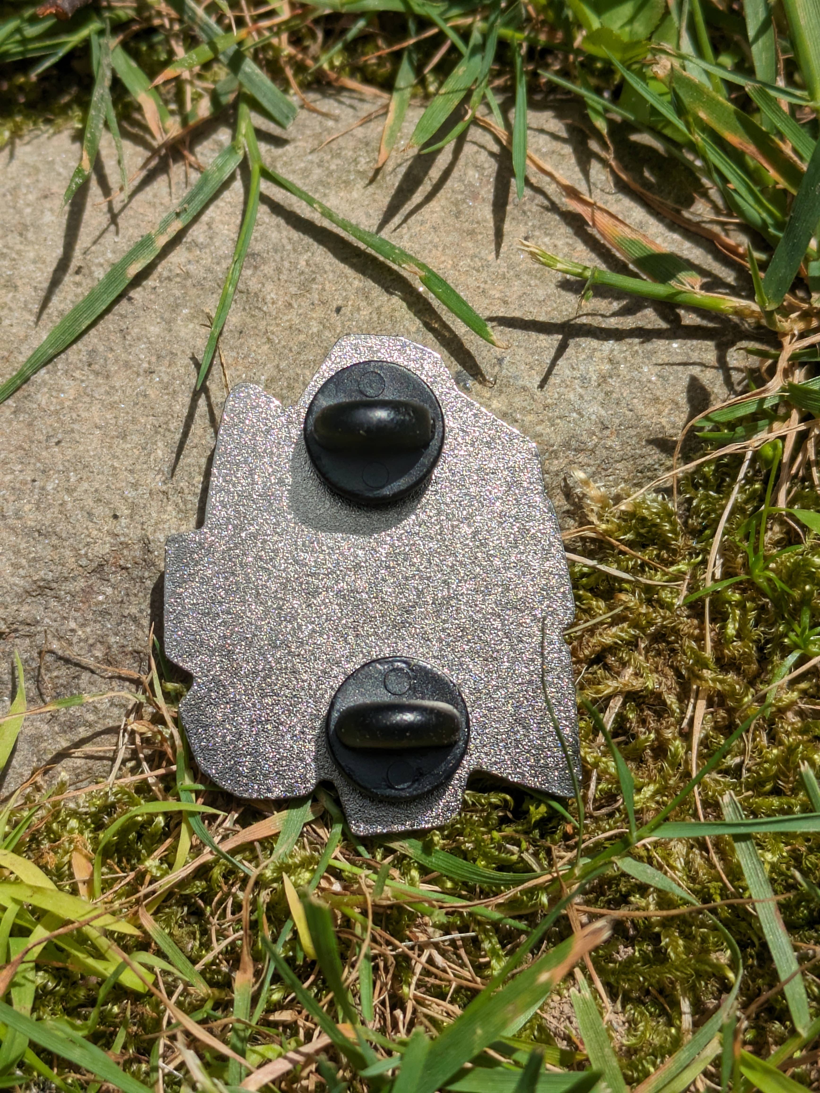 Mimic Gaming Co - Wholesale Lapel Pin/Button - Cat Amongst Dice Hard Enamel Pin -1.5" 1