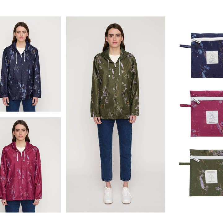 Imperméable recyclable « Magical Landscape » avec sac de rangement pour la vente par Clima Umbrellas