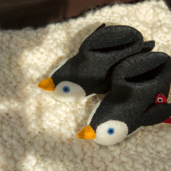 Sew Heart Felt – wholesale Slippers – Child – Pete Penguin Children's Slippers1