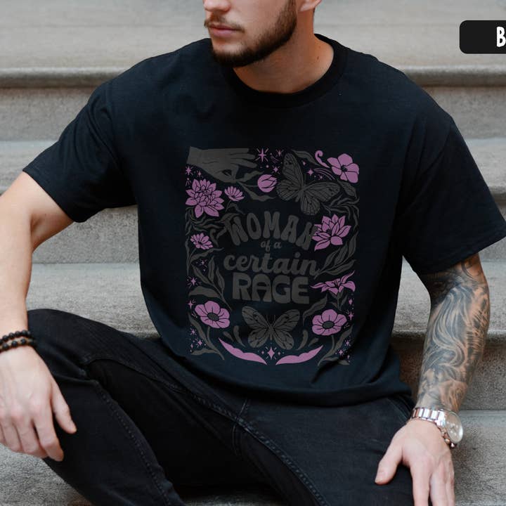 T-shirt floral « Femme d'une certaine rage » — Femme, droits forts pour la vente par Vivtrek
