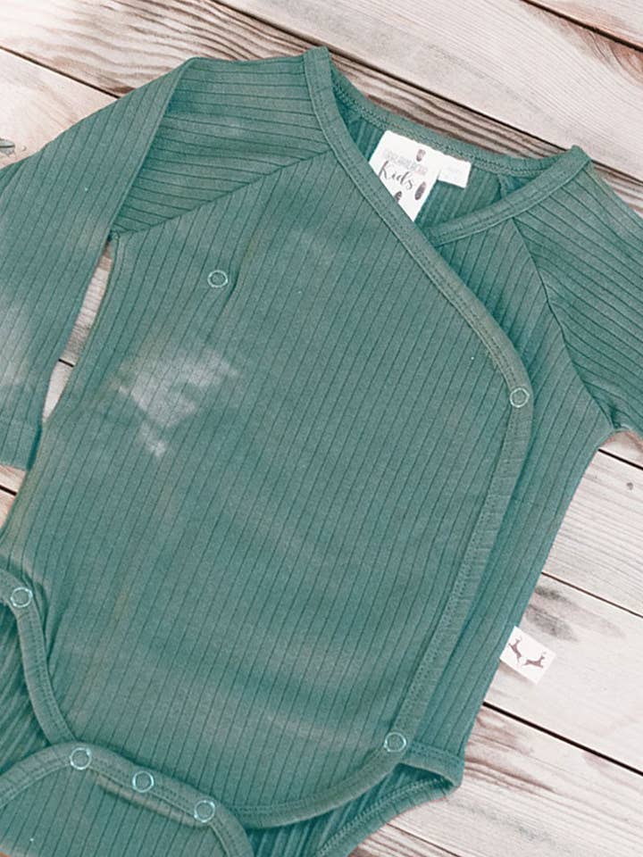Jael Baby Bodysuit Smaragdgrøn for engroshandel hos Tiralahilacha