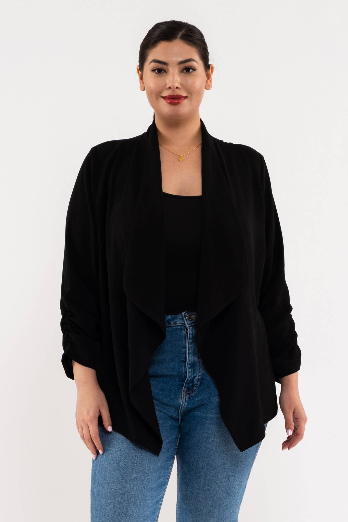 Blu Pepper – Engroshandel Blazer - Dame – Plus size blazer med 3/4 ærmer og rynkede detaljer0