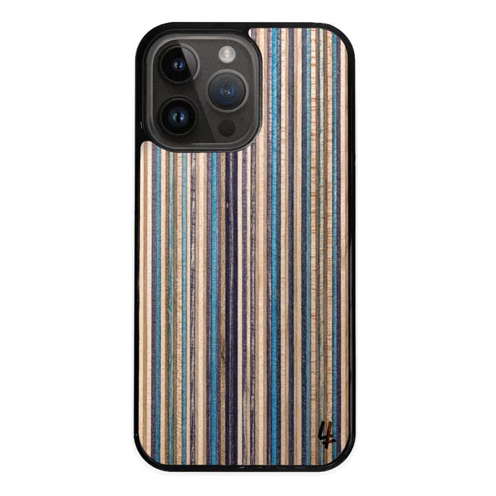 Skate4create - Wholesale Phone Case - Unisex - Wooden iPhone Magsafe case - Recycled Skateboard - Dark Blue
