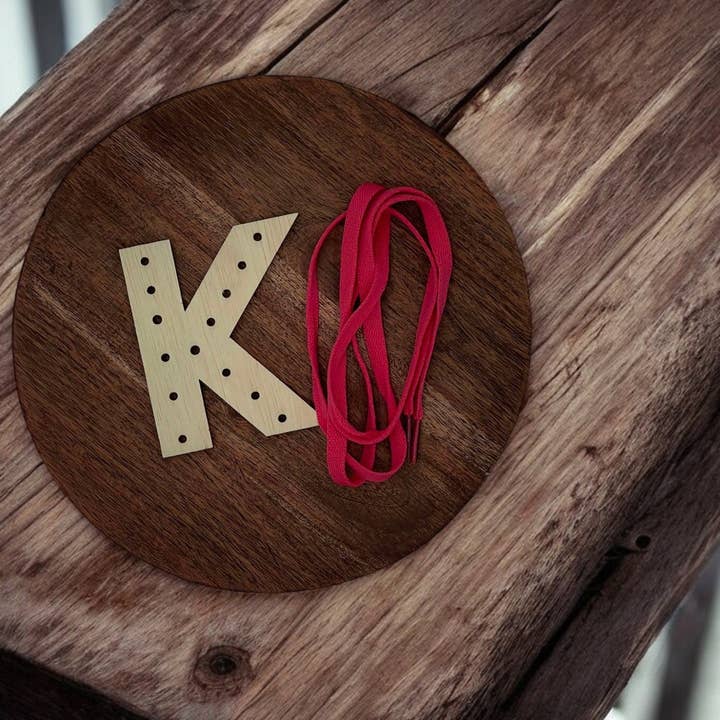 Montgomery and Claire - Wholesale DIY Craft Kit - Wooden Alphabet Letter Lacing Board – Personalized Learning Fun12