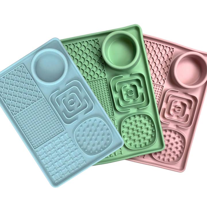 Dog Bandana Co. - Wholesale Pet Food Mat - Dog - Deluxe Pet Lick Mat