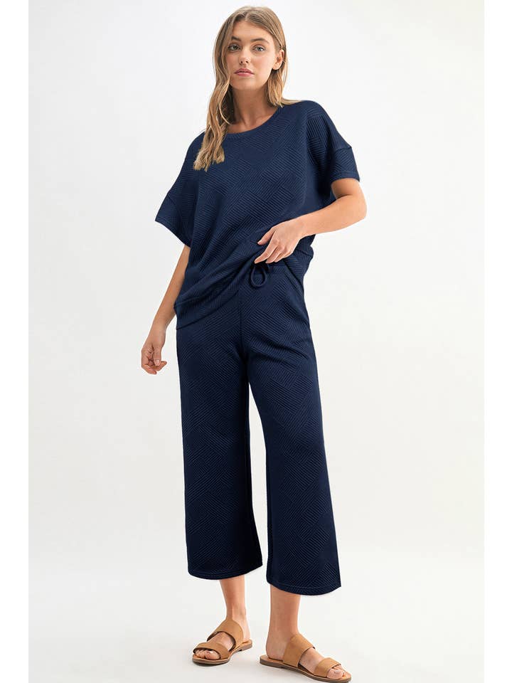 Aapparella - Wholesale Lounge Set - Women's - Women Multi-colored Textured T Shirt and Pants Set | S-2XL