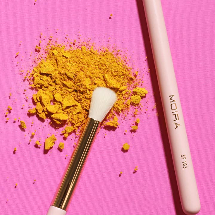 Moira Cosmetics - Wholesale Eye Makeup Brush - 103-Defined Crease Brush