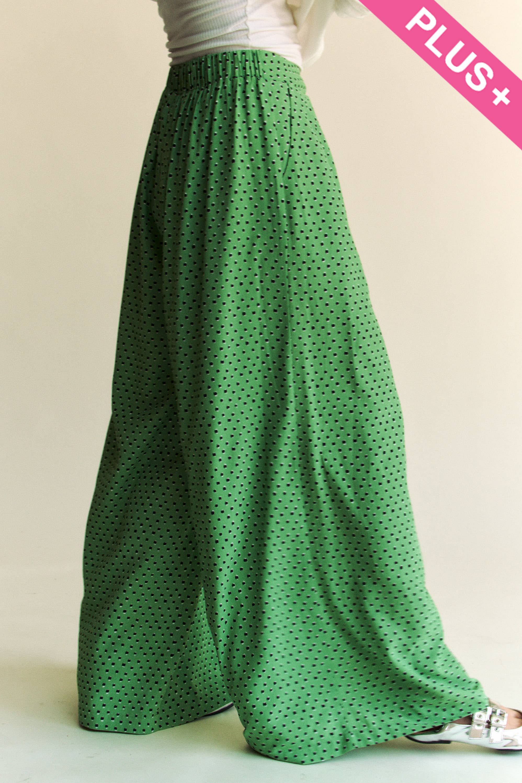 Verde salvia PIÙ PANTALONI LARGHI CON ELASTICO IN VITA POSTERIORE PLISSETTATO in vendita all'ingrosso su Faire3