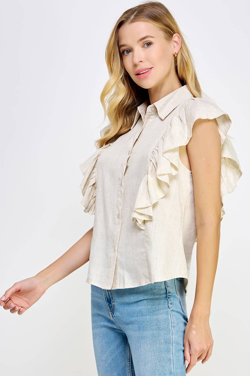 Strut & Bolt - Venta al por mayor Camisa con botones - Mujer - Blusa de lino sin mangas con volantes en los hombros5