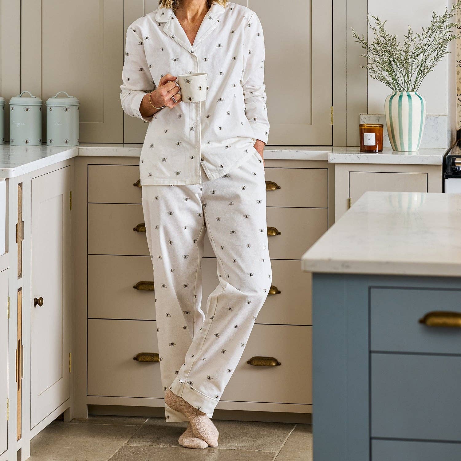 Sophie Allport – wholesale Sleepwear set – Women's – Bees Womens Pyjama Set0