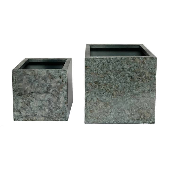 Wilco Home – wholesale Kruka – Uppsättning av 2 fyrkantiga tryckta planteringskärl i granitdesign1