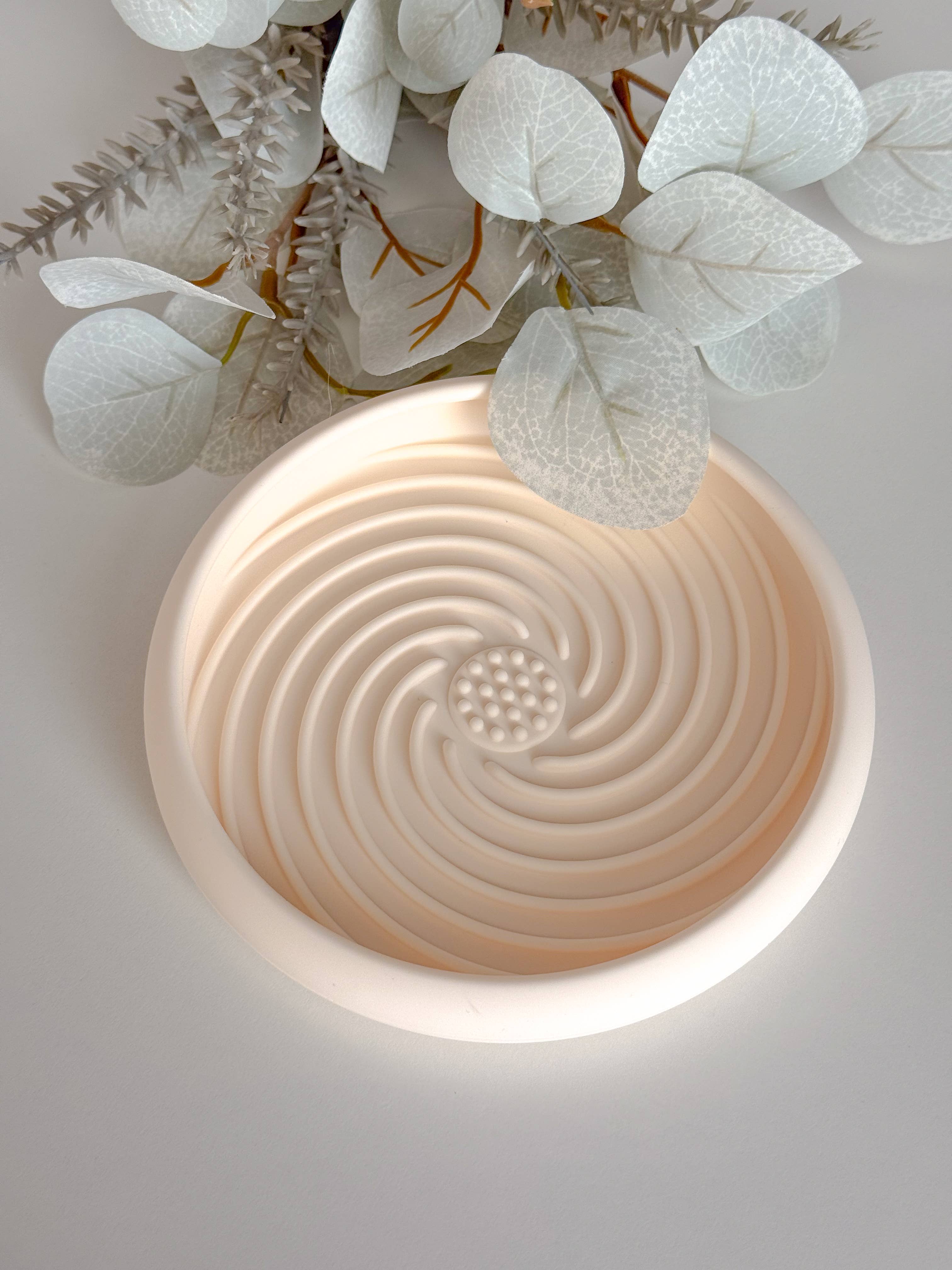 Doggotique - Wholesale Pet Bowl - Cat/Dog - Slow bowl UFO for small dogs and cats, lick mat dog2