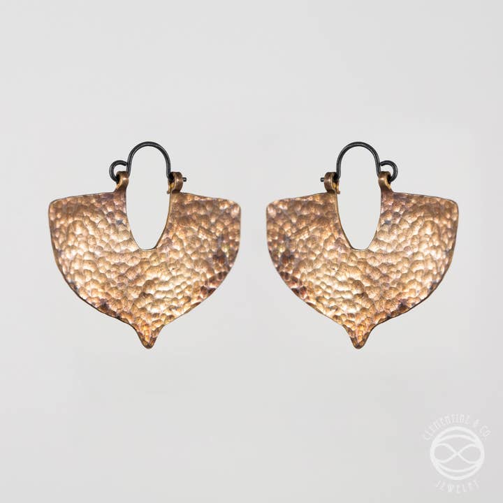 Schild-Ohrringe für den Großhandel von Clementine & Co. Jewelry