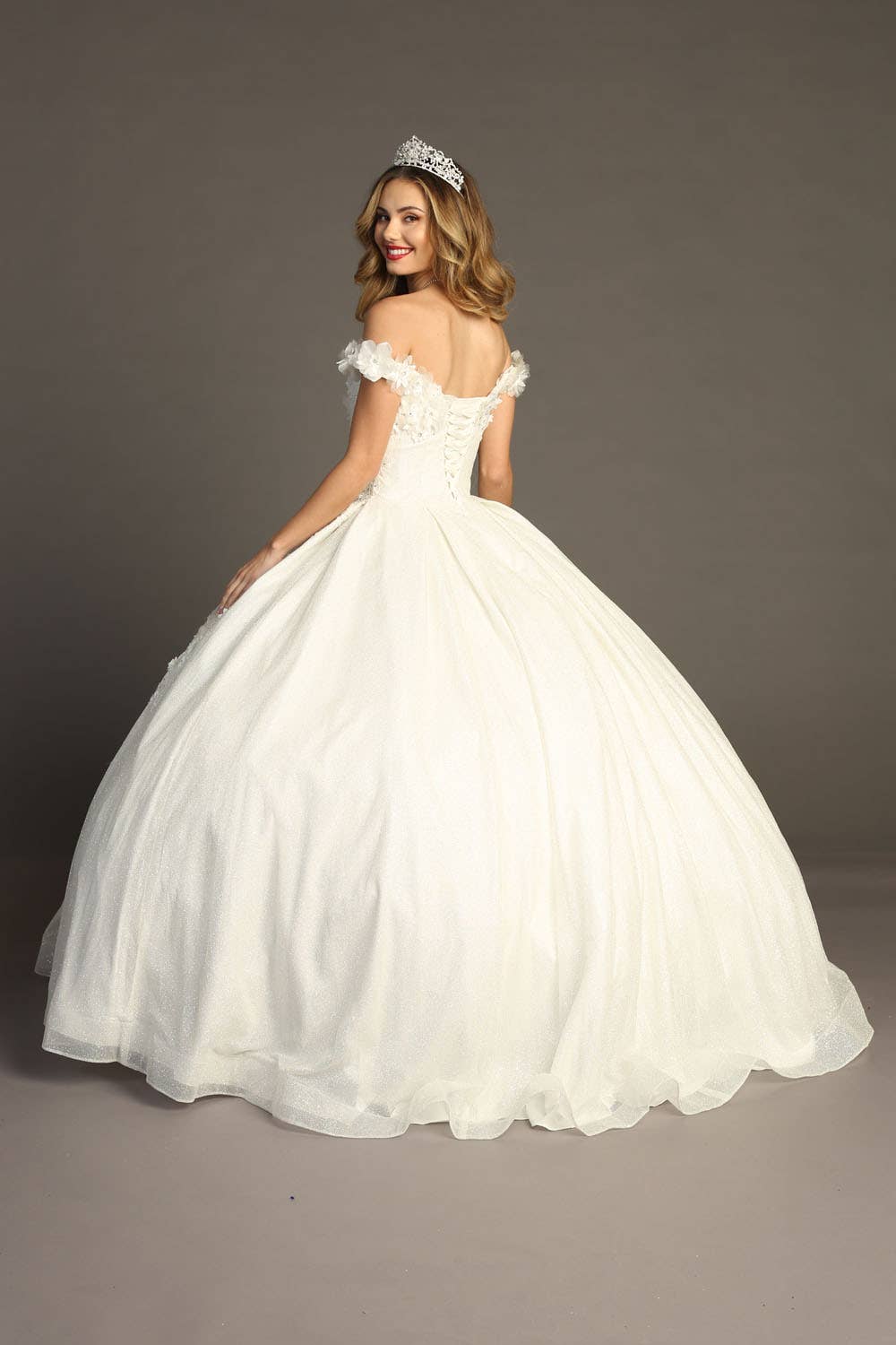 Chicas – wholesale Gown – Women's – Off the Shoulder Quinceanera-wedding Dress CHF301318