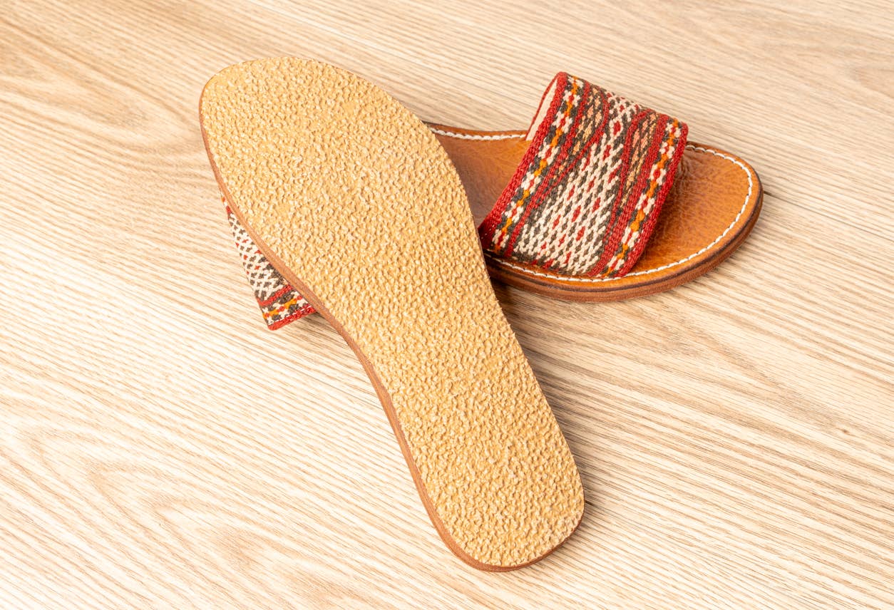 Verve Culture - Wholesale Badslippers - Dames - Marokkaanse Kilim Open Teen Slippers9