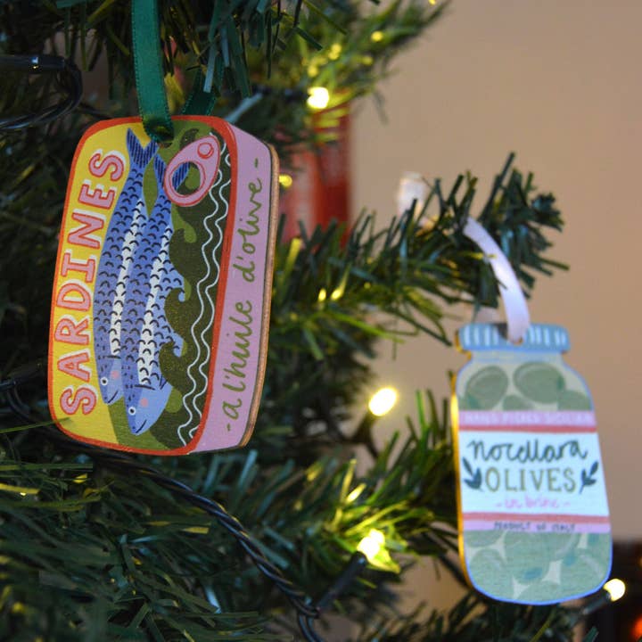 Laura Barnes Wholesale Ltd – wholesale Ornament – Sardines Christmas Decoration4