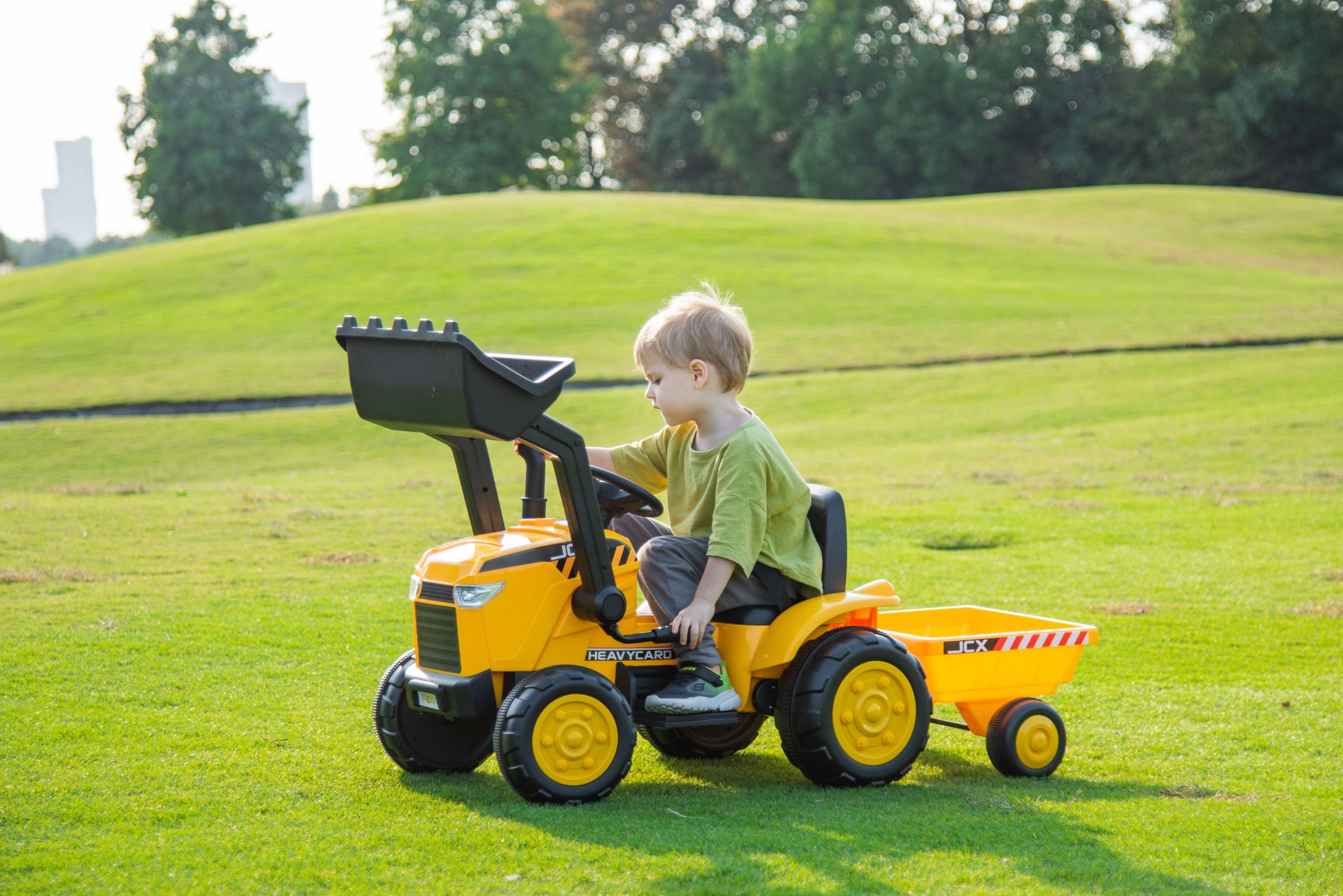 Yellow 12V Freddo Excavator 1 Seater Ride on for Kids for wholesale on Faire3