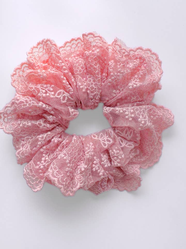 Reverie Haar - Kant Scrunchie / Roos voor wholesale door PONY-O UK