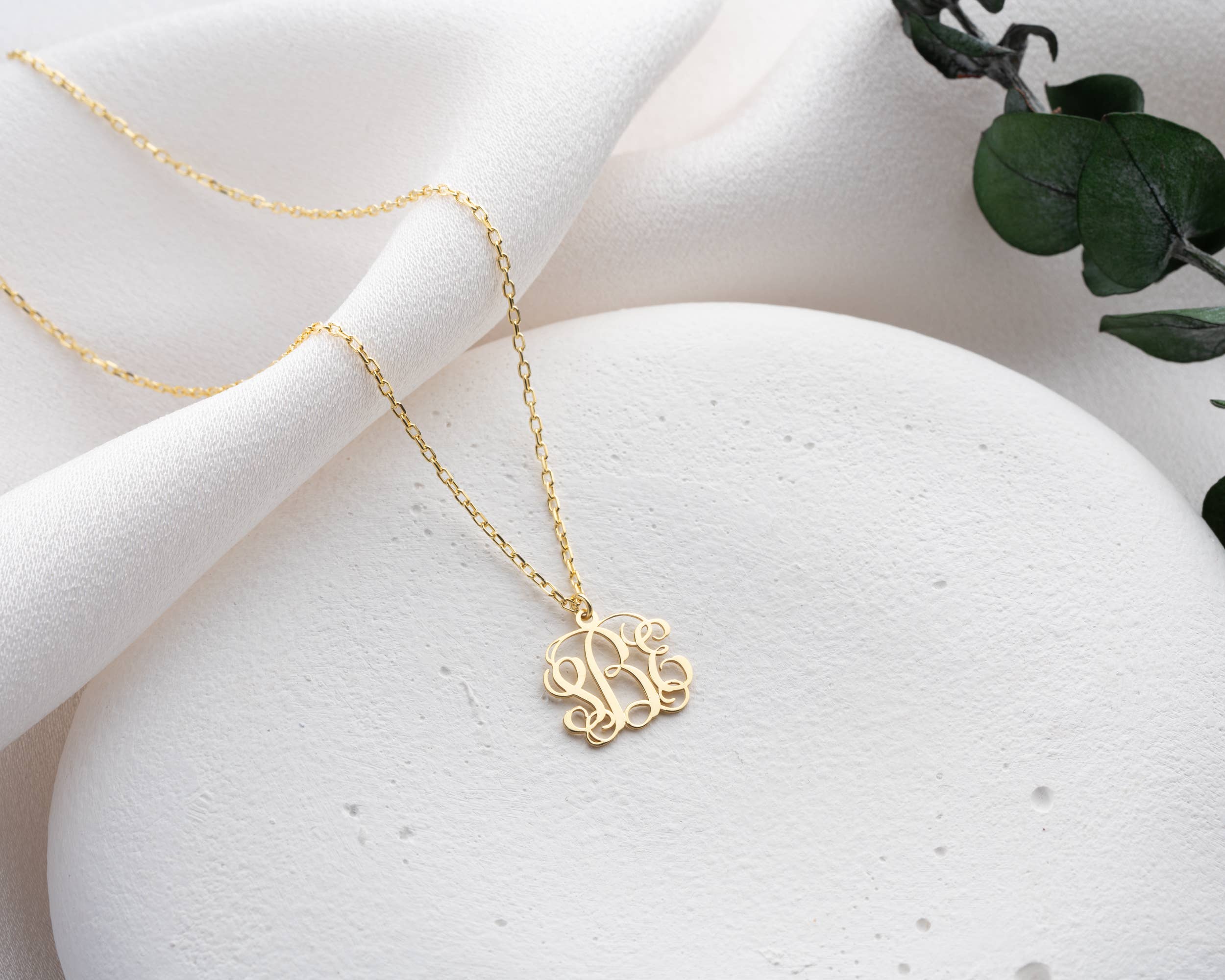 JoyPersonalized - Vendita all'ingrosso Collana con ciondolo/pendaglio - Collana con monogramma, collana con monogramma personalizzata 1