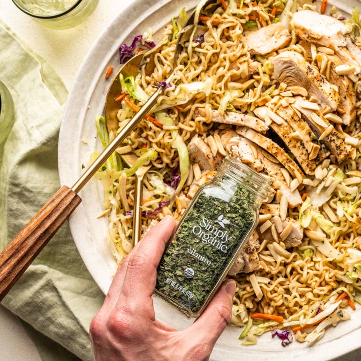 Simply Organic - Wholesale Herbs - Pure Dried Cilantro, Certified Organic, Kosher, 0.78 Oz2