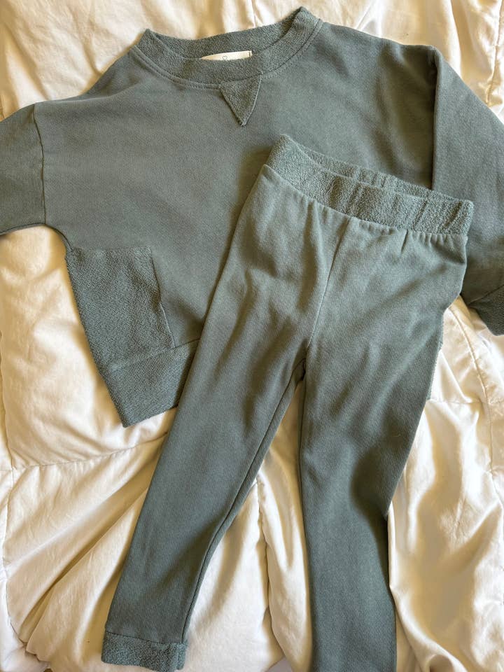 CONJUNTO DE CUELLO REDONDO DE FELPA FRANCESA PARA NIÑOS PEQUEÑOS (PIZARRA) para venta al por mayor de Lauryn Co