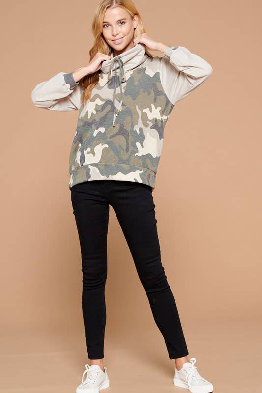 Emerald Collection - Wholesale Sweatshirt - Women's - ETK-8197 Camo Army Casual Top1