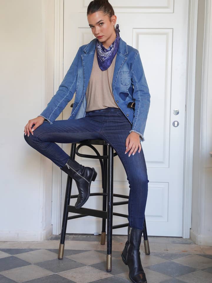 62241US pour la vente par Bianco Jeans