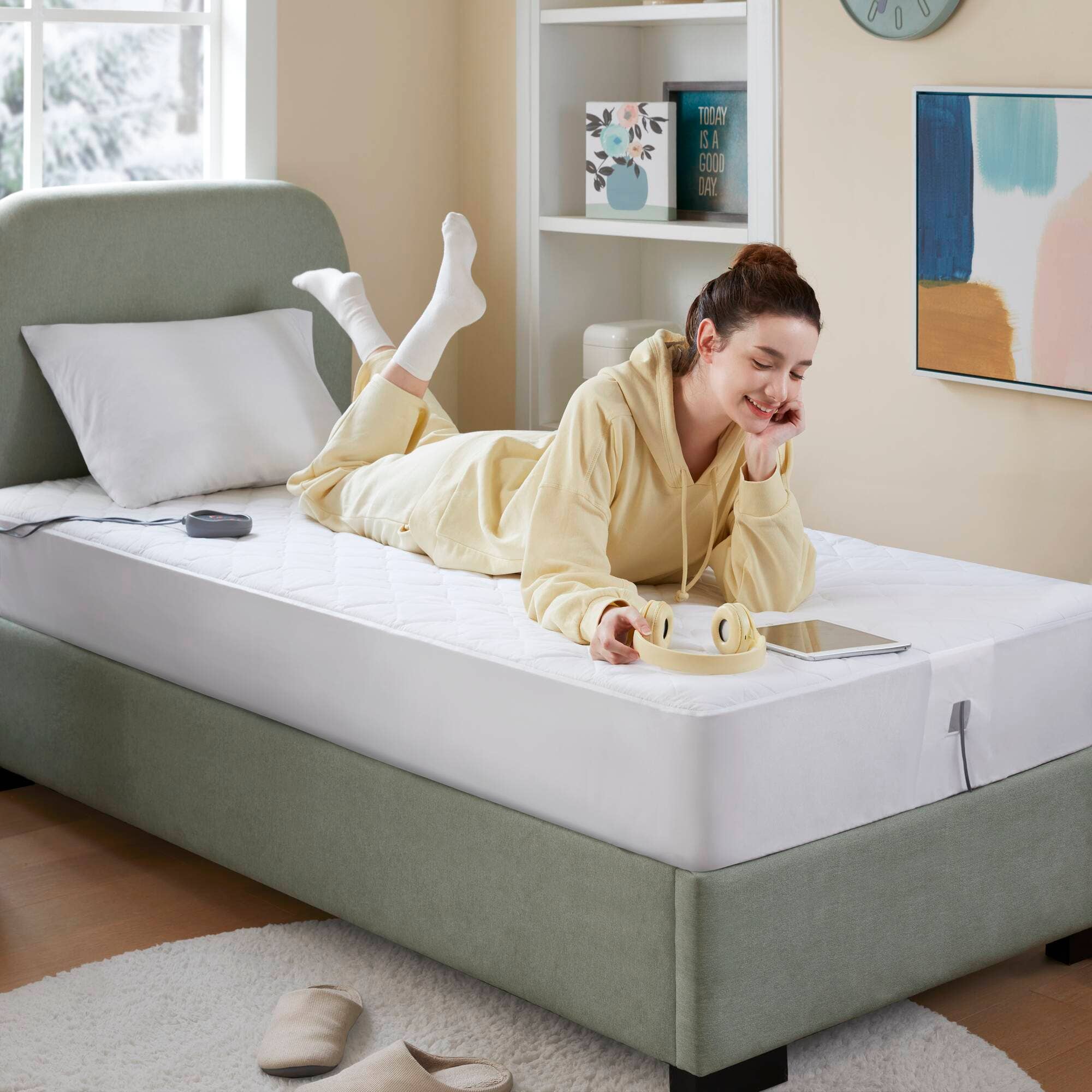 Olliix - Wholesale Mattress Pad/Protector - 20-Heat Setting Electric Heated Mattress Pad5