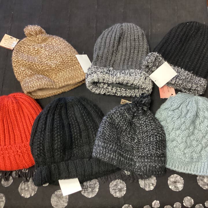 World Peaces - Wholesale Winter Accessory Set - Women's - DEEPLY DISCOUNTED Cozy Women's Winterwear Alpaca Bundle8