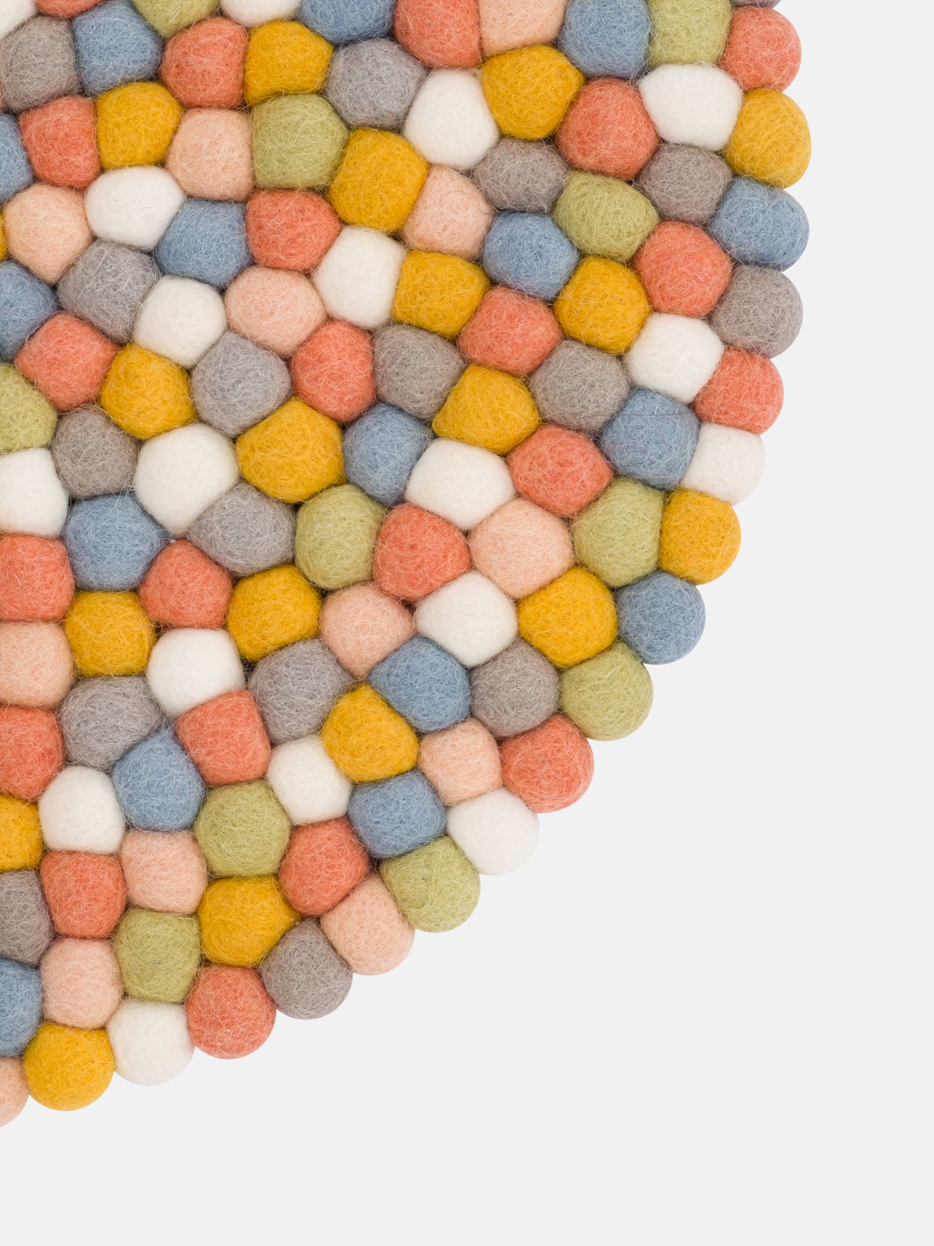 myfelt - Vente Coussins de chaise - Coussin de siège boule en feutre - Ø 36 cm - Liese 100 % laine3