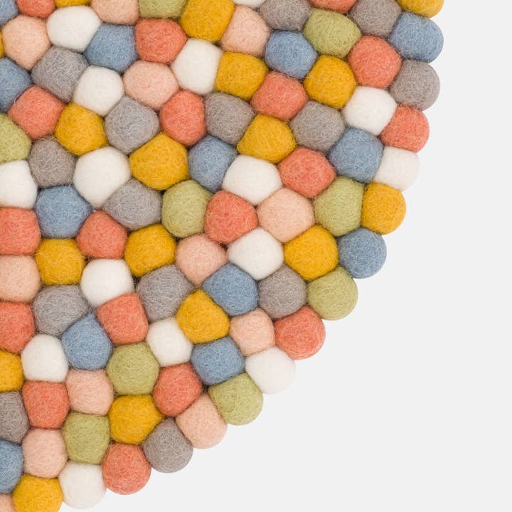 myfelt - Vente Coussins de chaise - Coussin de siège boule en feutre - Ø 36 cm - Liese 100 % laine3