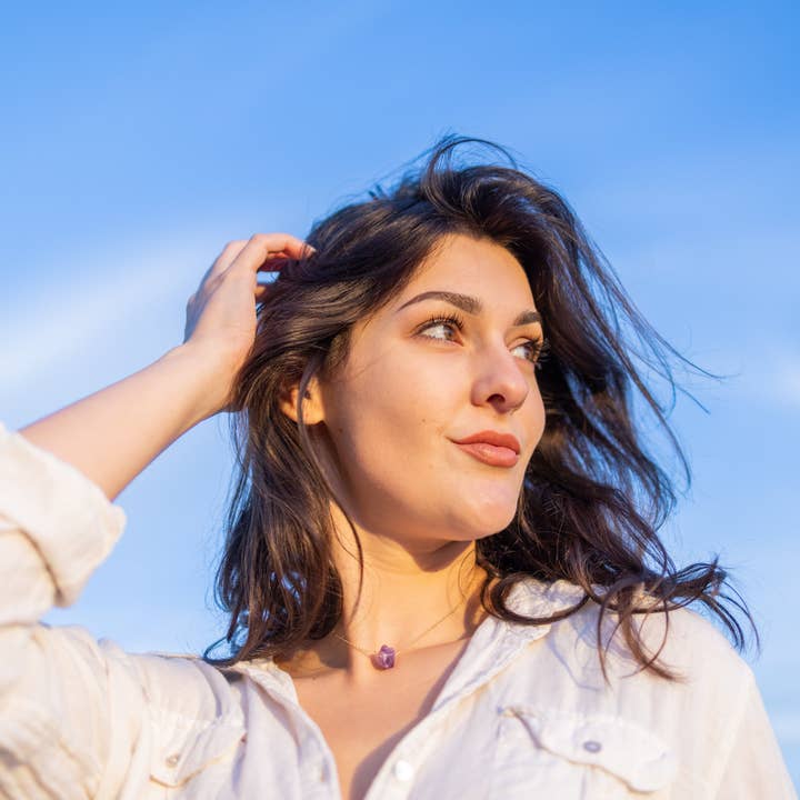 Soul Charms - Vente Colliers à pendentif - Collier Dainty Raw Crystal en or 14 carats et pierre de naissance en argent16