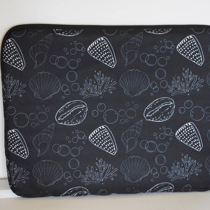 Shell Yeah Laptop Case and other Purchase Wholesale linux laptop. Free Returns & Net 60 Terms on Faire trending on Faire.