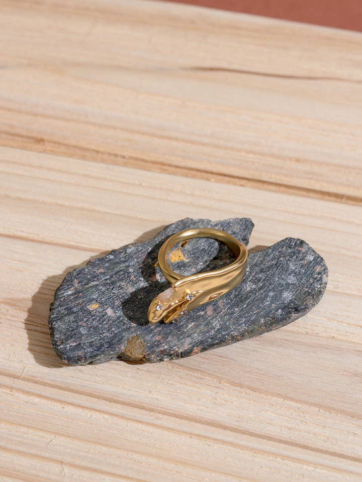 Anel Quartzo Penas Transparente por atacado de Rare Matters Jewelry