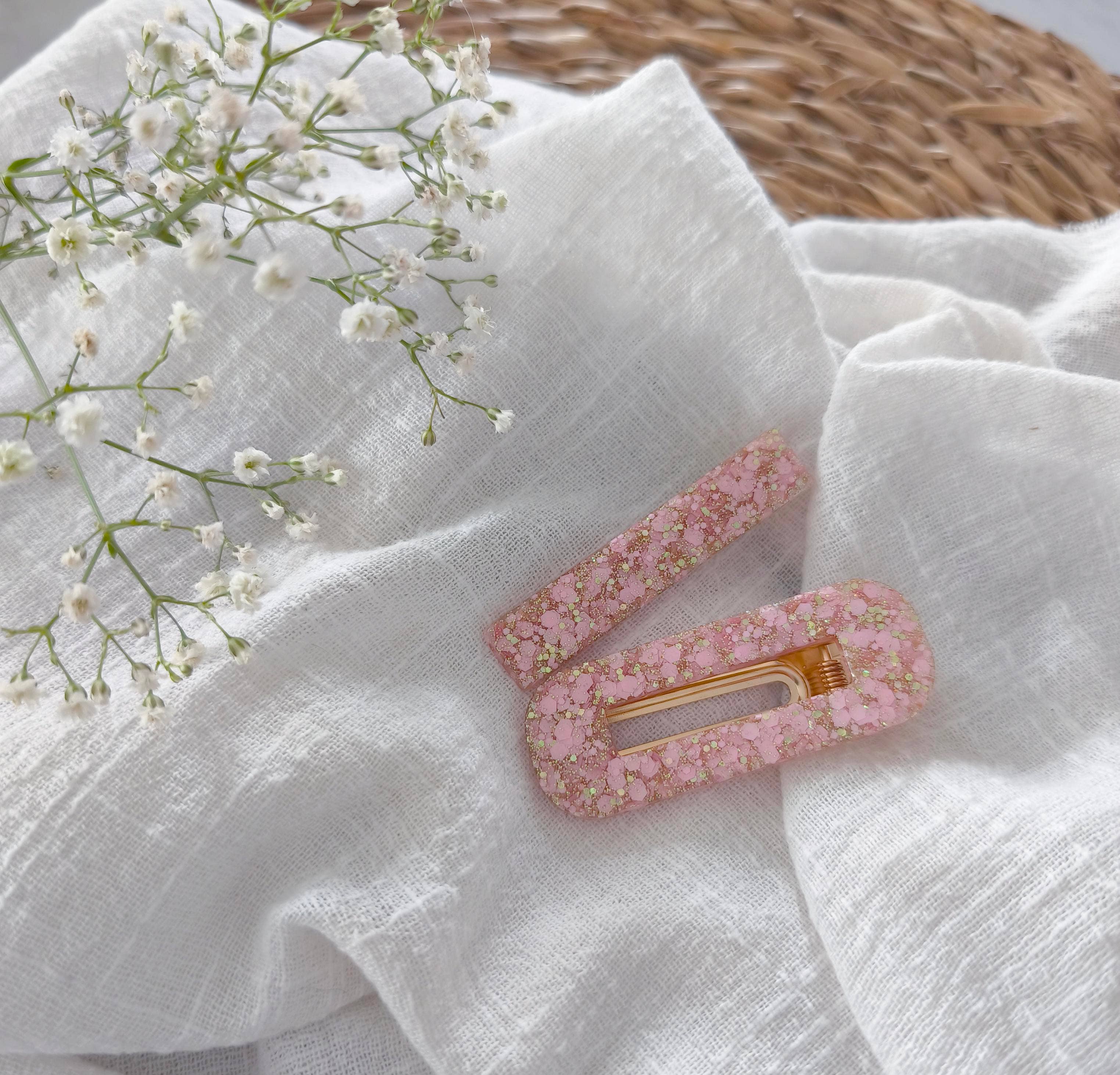 Les Noeuds de Maman - Wholesale Hair Clip - Women's - Princess resin hair clip0