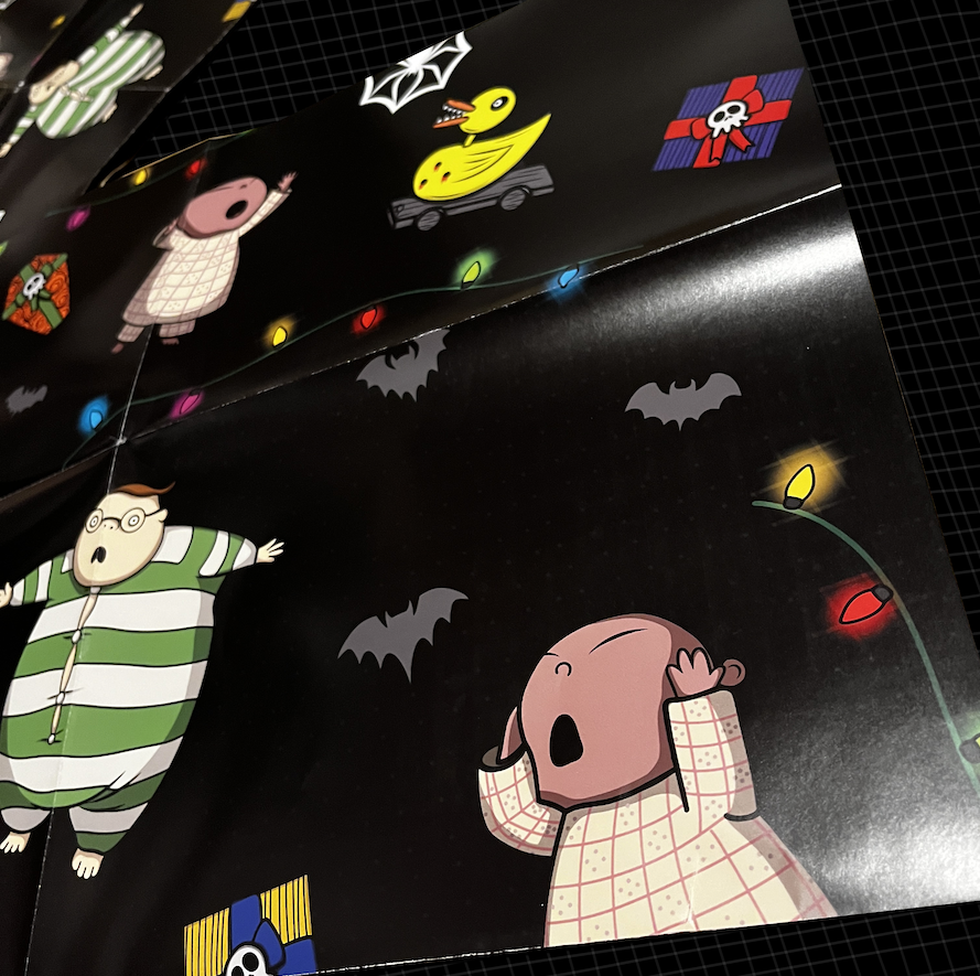 October 31st – Engroshandel Gavepapir – Bange børn og mareridtslegetøj julegavepapir1